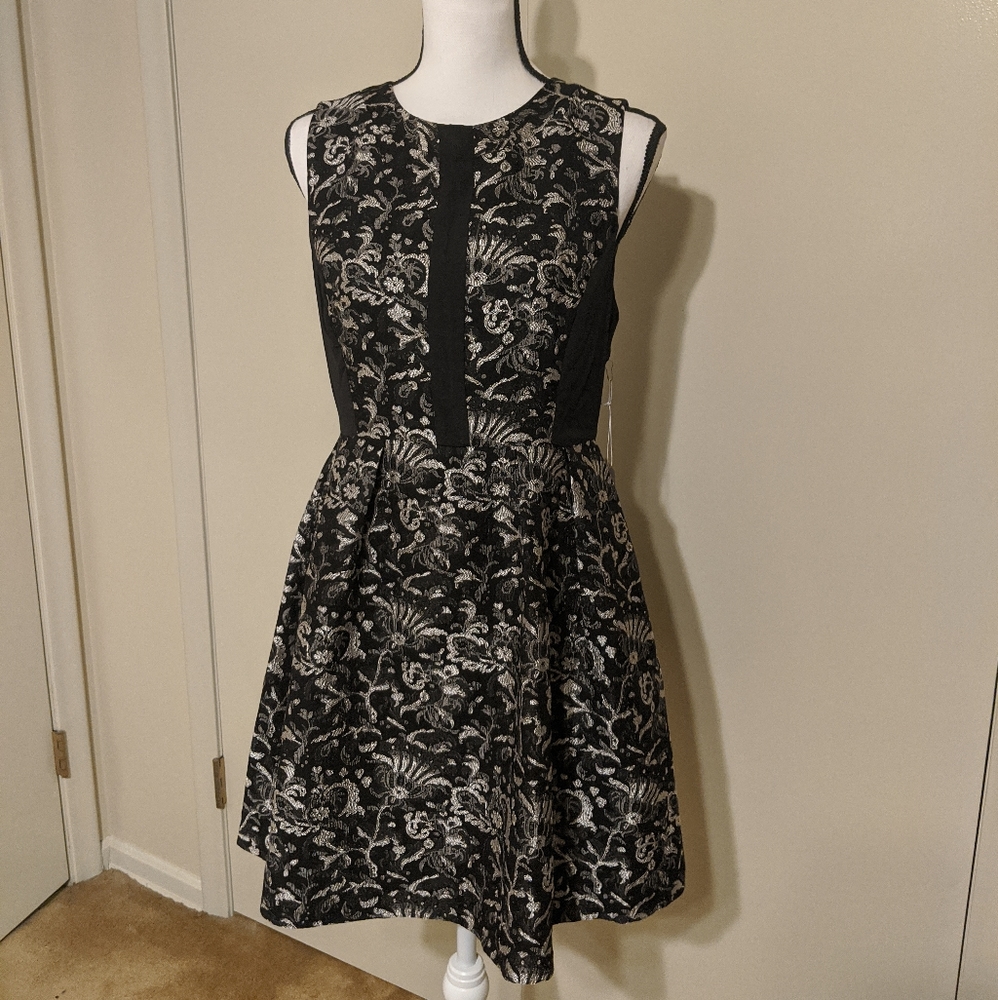 Forever 21 size Medium black & silver dress